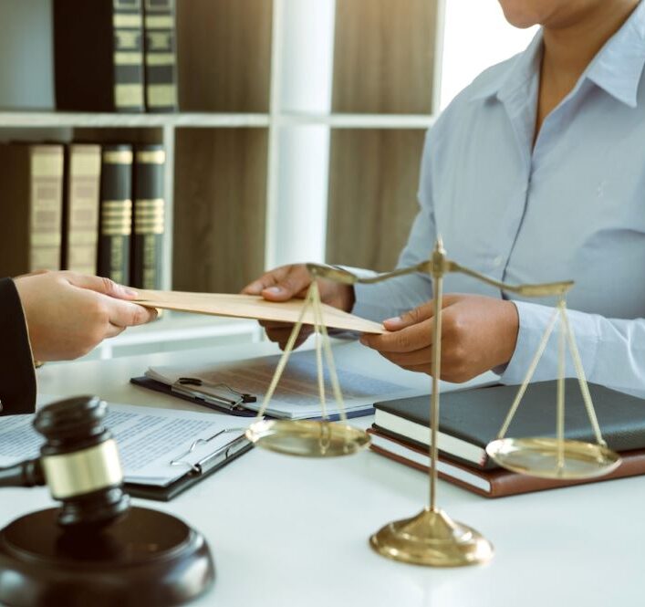 وکیل ممتاز در نیشابور